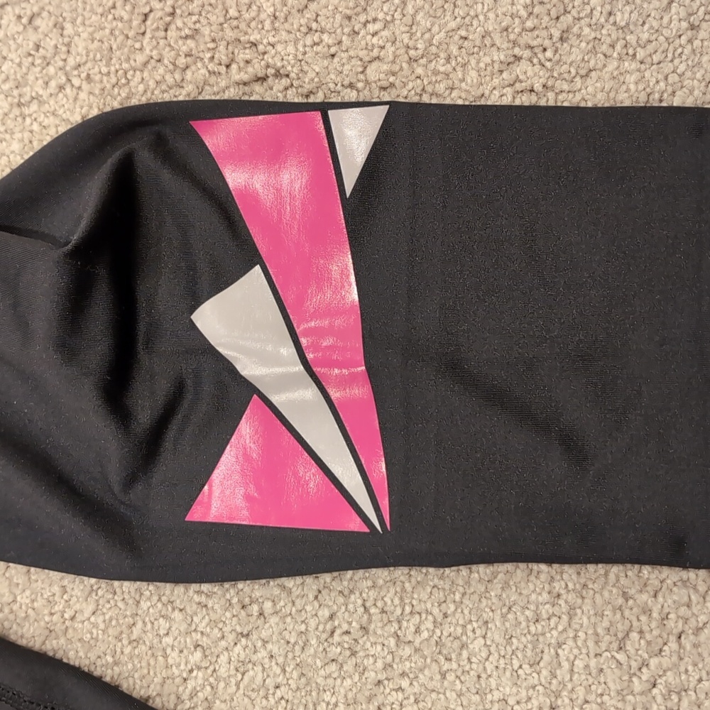 Lady boss Capri's Swag - Picture 3 of 4
